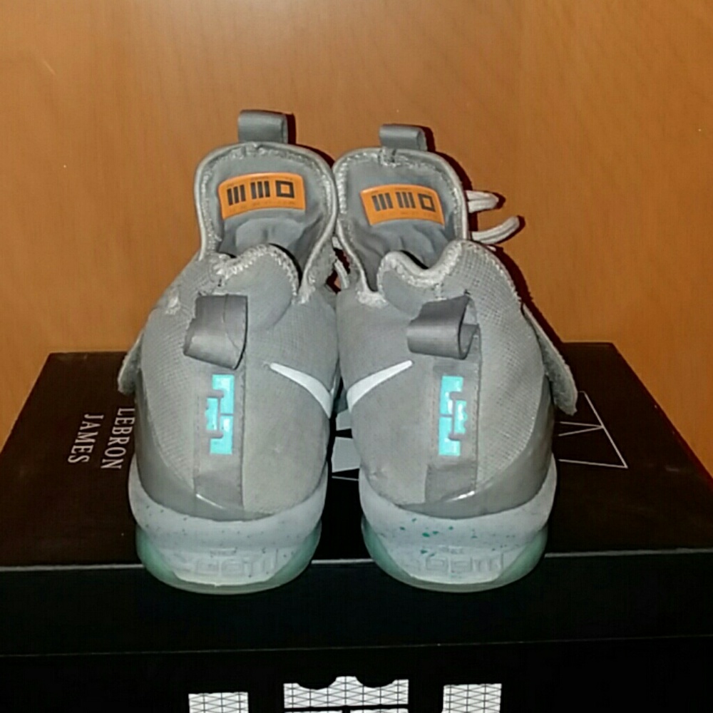 LeBron 14 - Picture 3 of 3